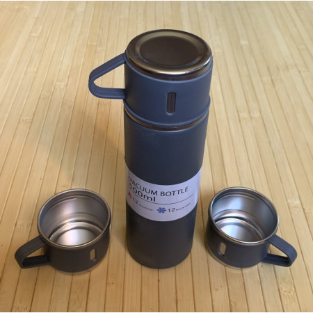 Термос и 3 кружки по 500 мл